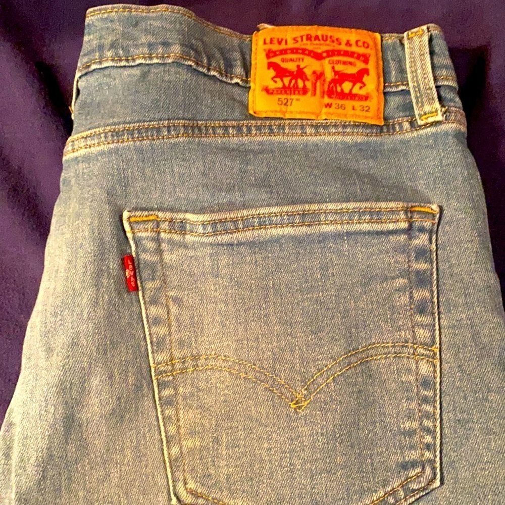 ❤️❤️❤️ HOST PICK!! 36/32 Levi’s 527 Jeans - Picture 1 of 10